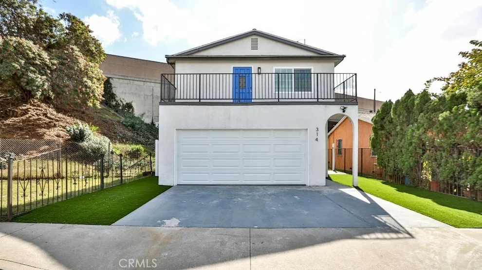 Unit for sale at 314 E Artesia Lane, Long Beach, CA 90805