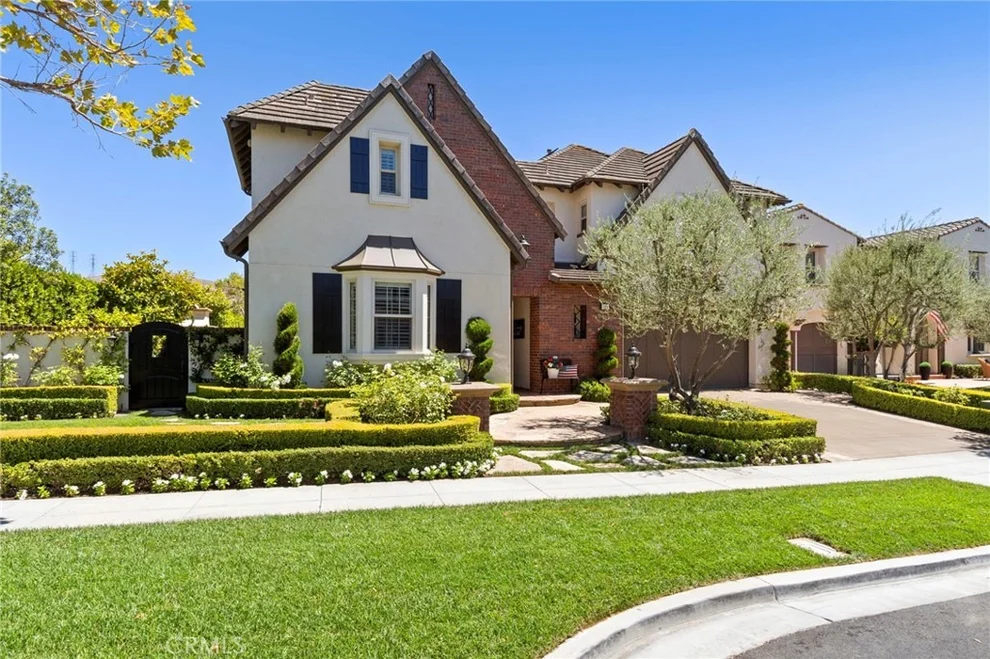 Unit for sale at 10 Jenny, Ladera Ranch, CA 92694