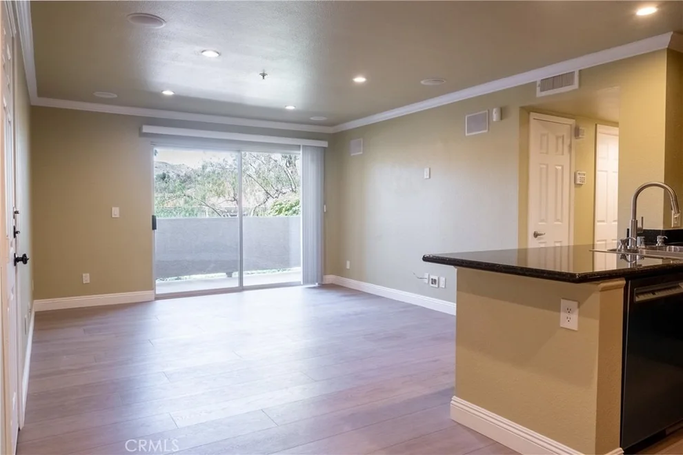 Unit for sale at 1035 La Terraza, Corona, CA 92879