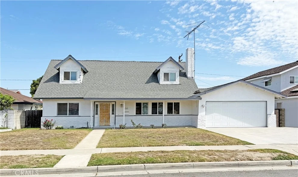 Unit for sale at 11363 Goldenrod Avenue, Fountain Valley, CA 92708