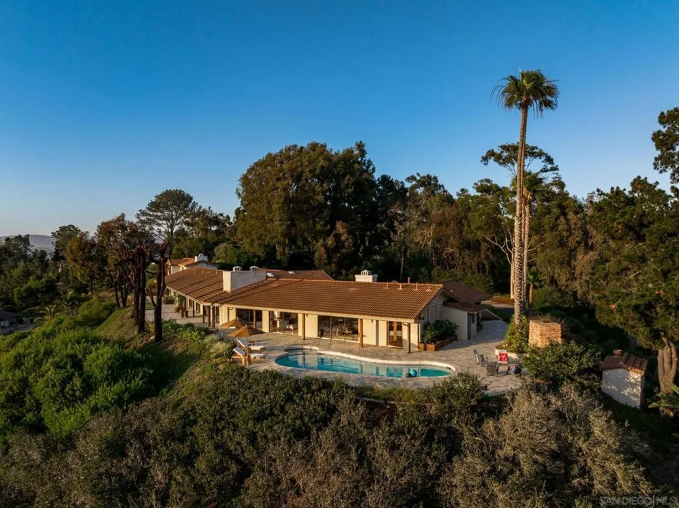 Unit for sale at 16532 Los Morros, Rancho Santa Fe, CA 92067