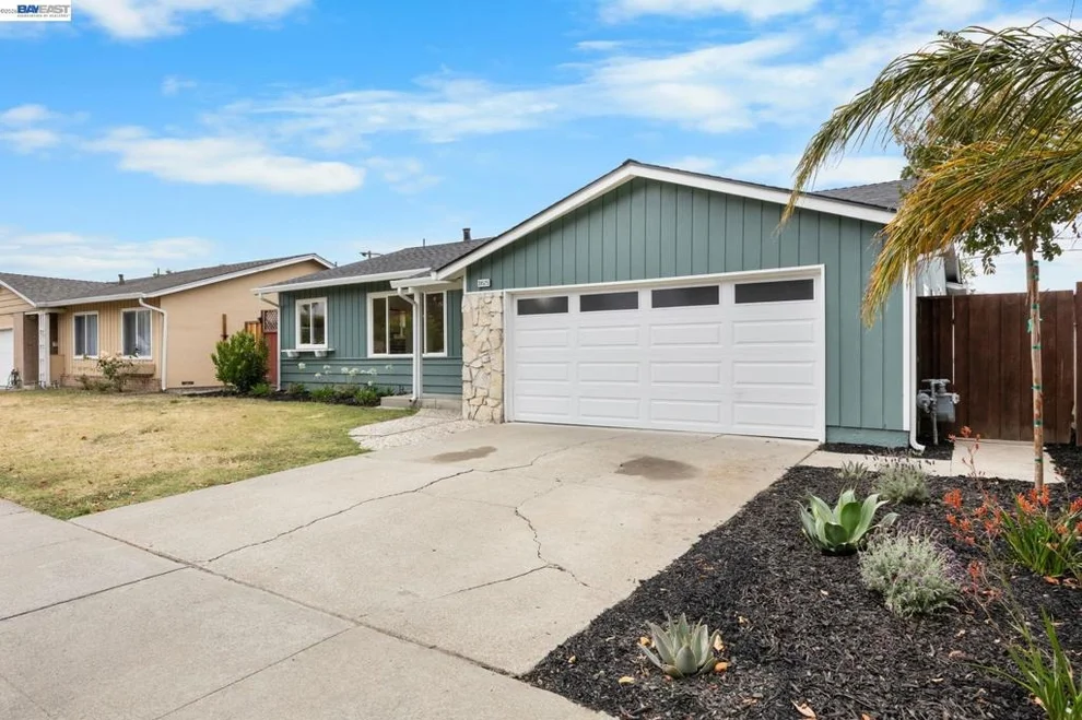 Unit for sale at 39525 Eric St, Fremont, CA 94538