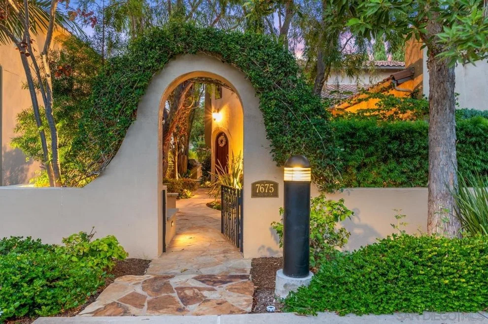 Unit for sale at 7675 Allegro Lane, San Diego, CA 92127