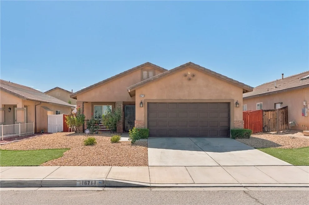 Unit for sale at 16711 Silica, Victorville, CA 92395