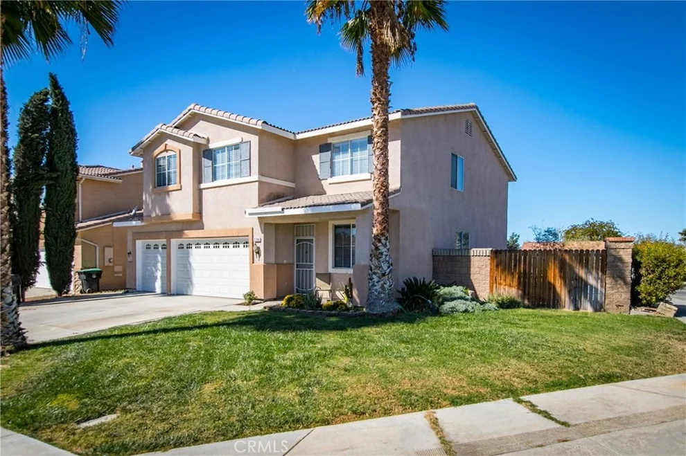 Unit for sale at 2704 Lancaster Avenue, Hemet, CA 92545
