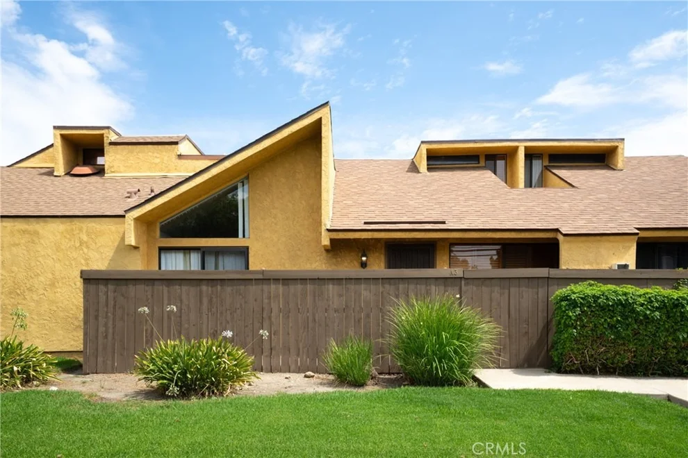Unit for sale at 435 W 9th, Upland, CA 91786