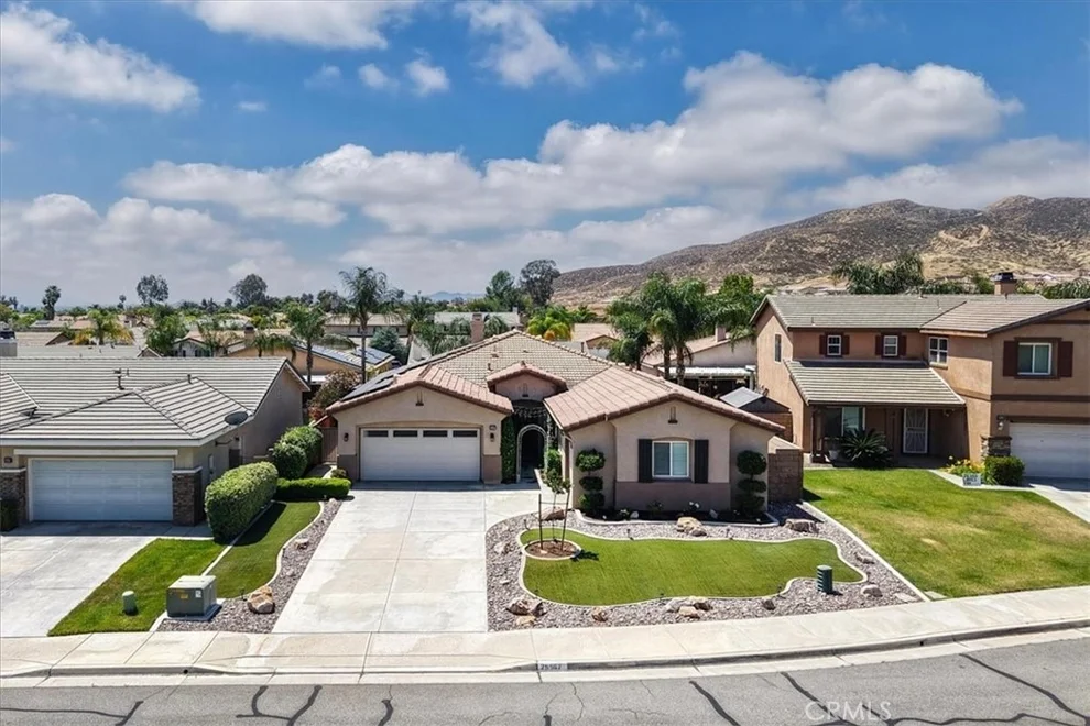 Unit for sale at 25567 Turfwood, Menifee, CA 92585