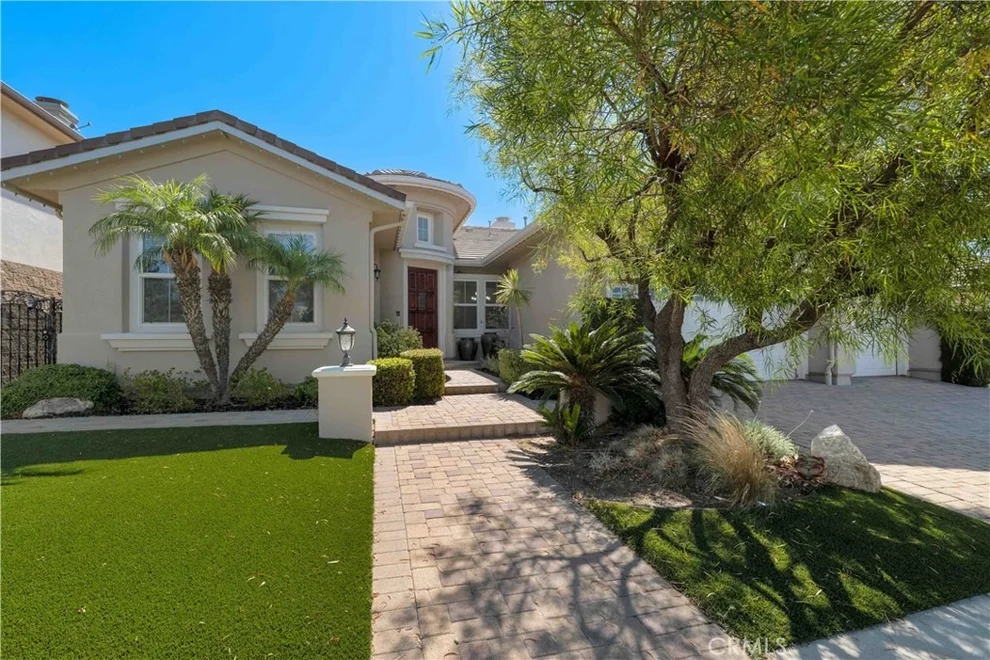 Unit for sale at 12826 Via Donatello, Porter Ranch, CA 91326