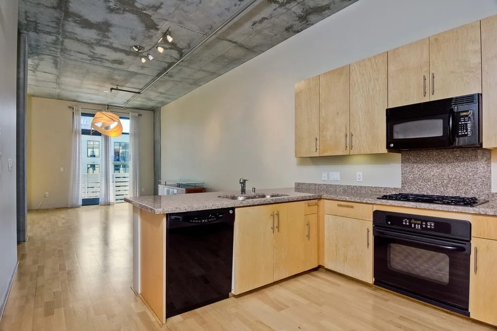 Unit for sale at 527 10th Ave, San Diego, CA 92101