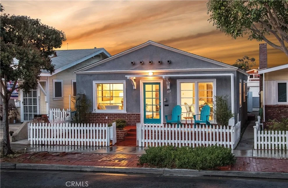 Unit for sale at 508 W Bay Avenue, Newport Beach, CA 92661