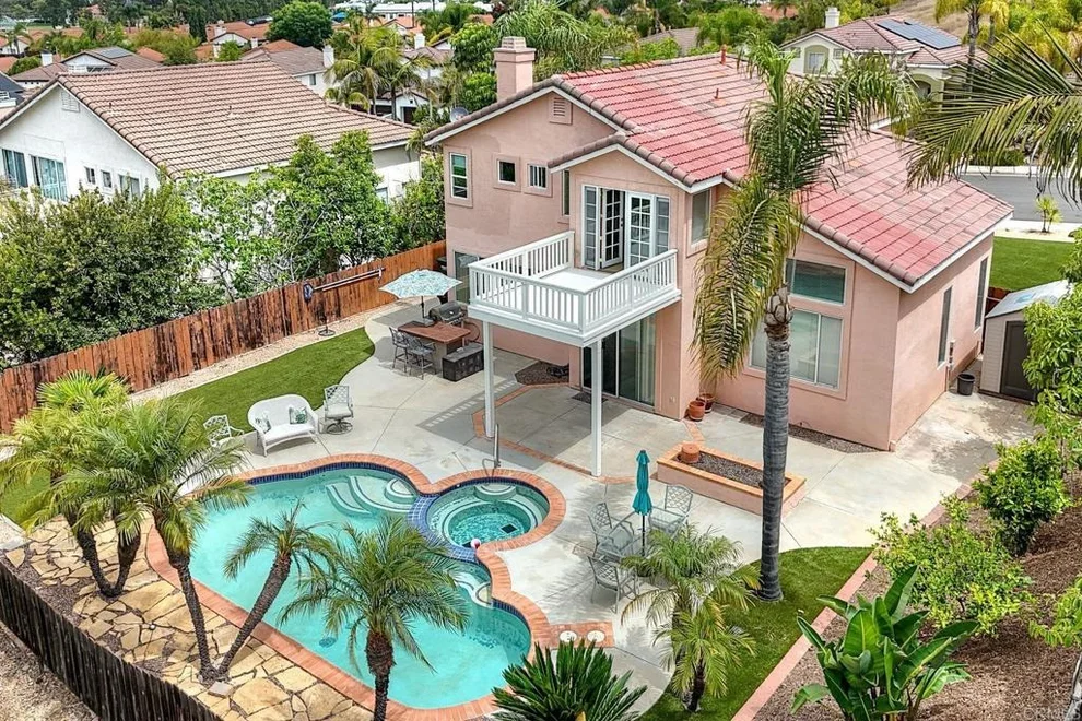 Unit for sale at 1183 Caminito Amarillo, San Marcos, CA 92069