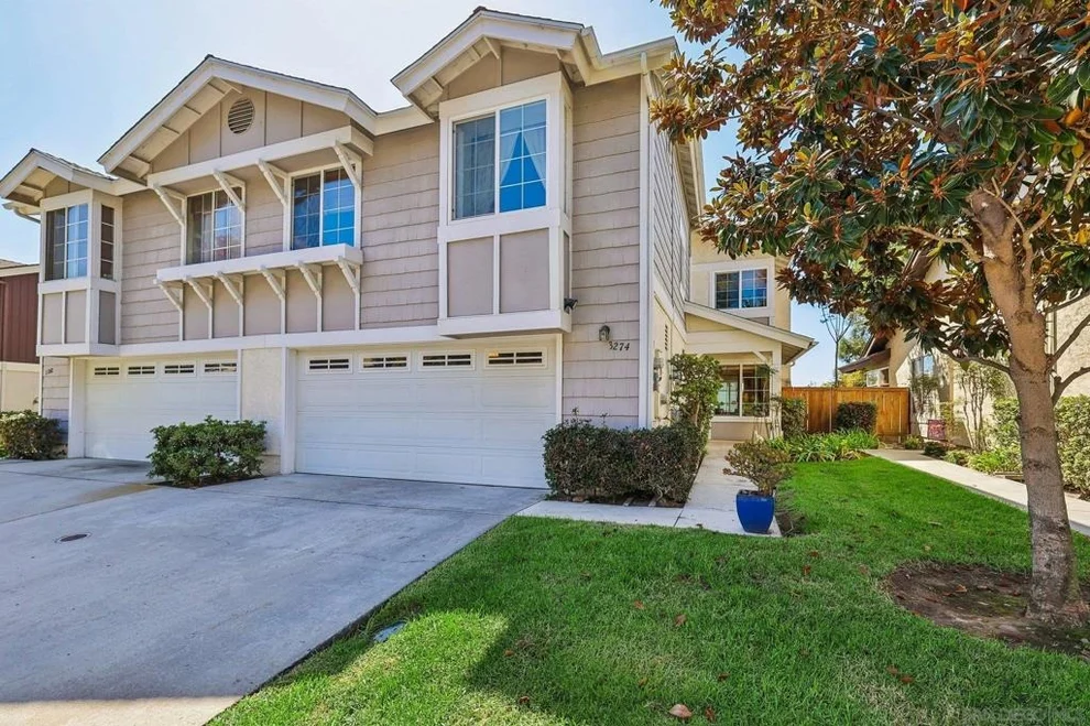 Unit for sale at 3274 Old Heather Rd, San Diego, CA 92111