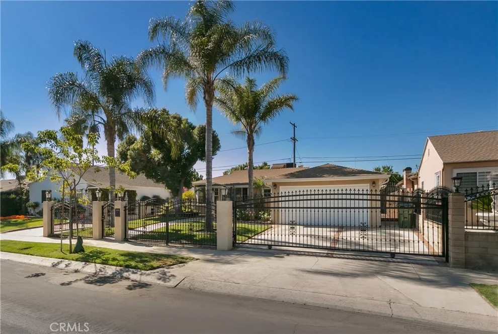 Unit for sale at 6313 Bluebell Avenue, North Hollywood, CA 91606