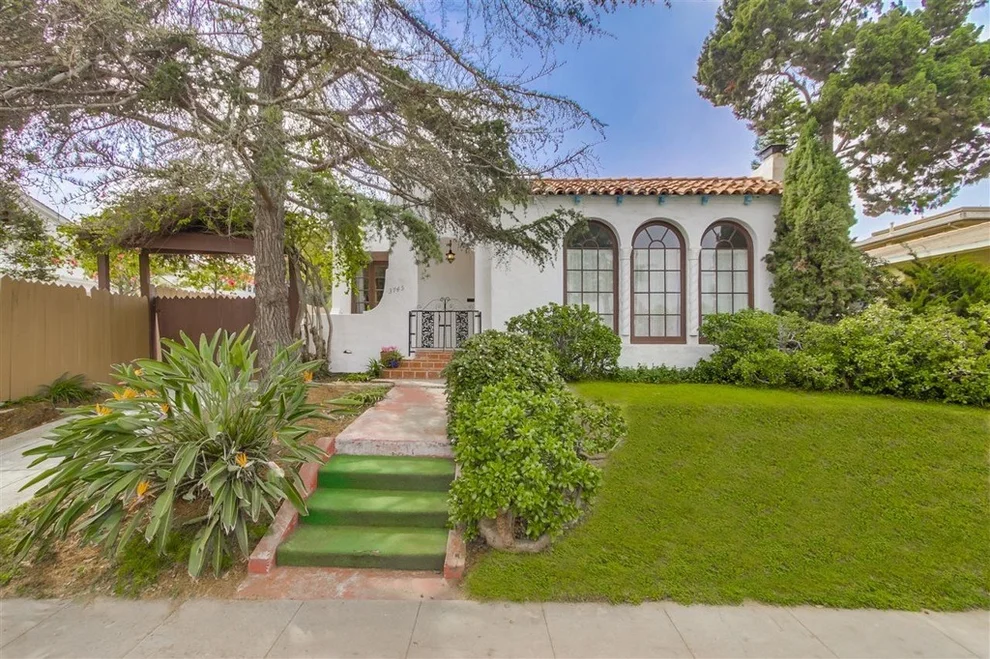 Unit for sale at 3745 Udall St., San Diego, CA 92107