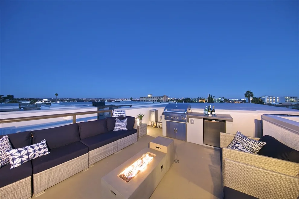 Unit for sale at 3030 Jarvis Street, San Diego, CA 92106