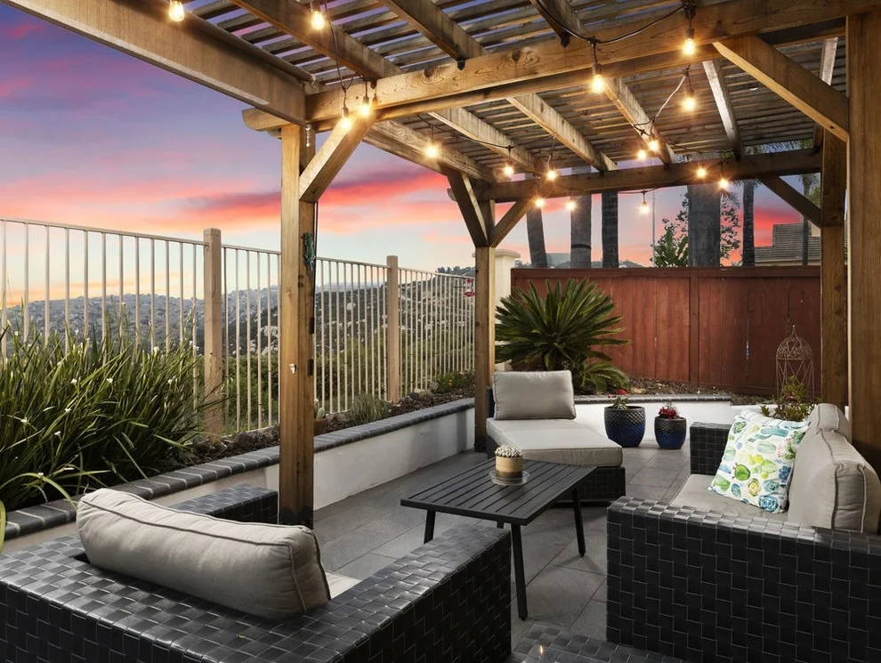Unit for sale at 2298 Rock Crest Gln, Escondido, CA 92026