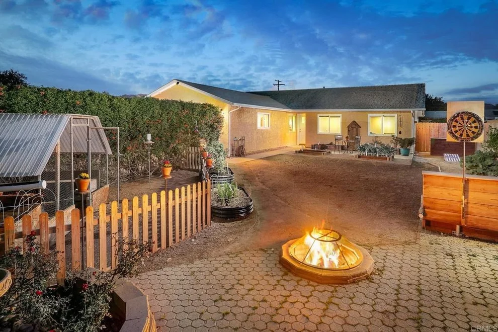 Unit for sale at 1467 Ronda Place, Escondido, CA 92027