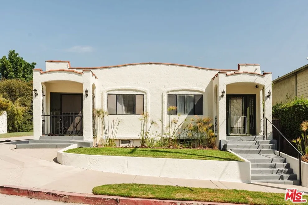 Unit for sale at 2933 Swan Place, Los Angeles, CA 90026
