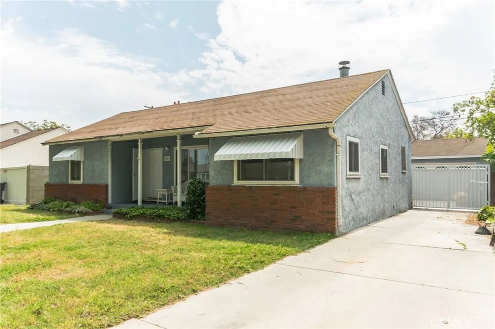 Unit for sale at 5408 E Abbeyfield Street, Long Beach, CA 90815