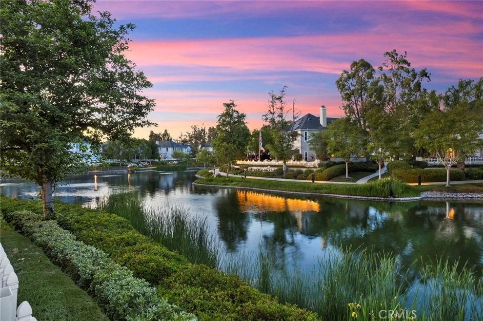 Unit for sale at 23811 Bayview Court, Valencia, CA 91355