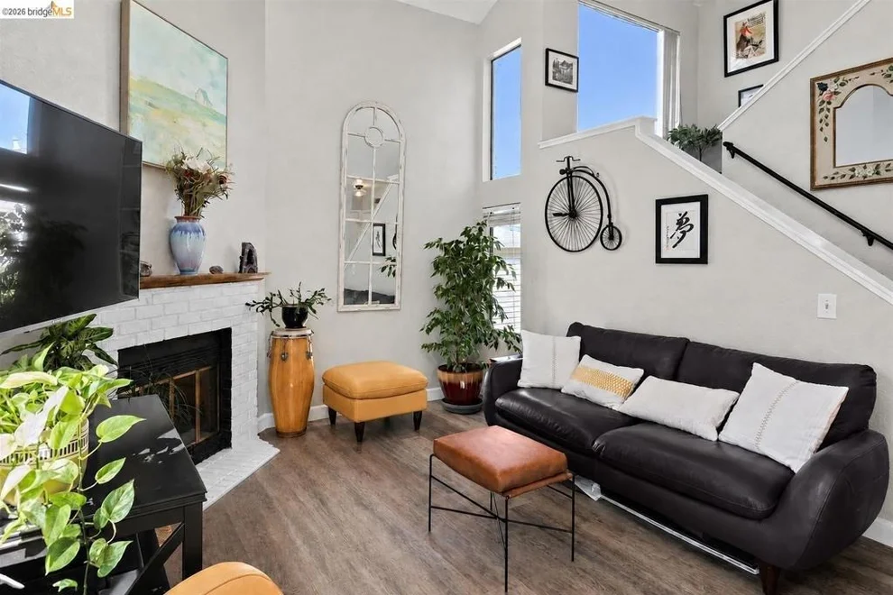 Unit for sale at 3687 Maple AVE, Oakland, CA 94602