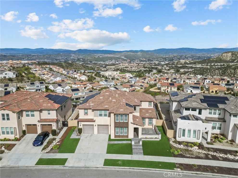 Unit for sale at 18787 Juniper Springs, Canyon Country, CA 91387