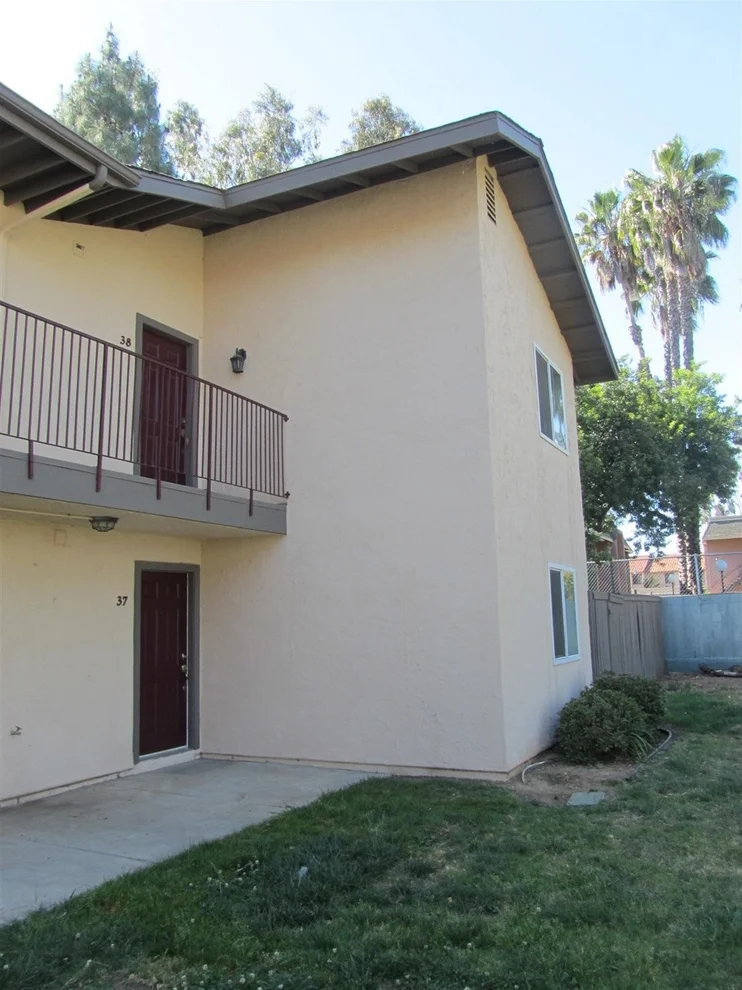 Unit for sale at 240 W Lincoln, Escondido, CA 92026