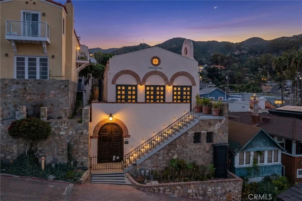 Unit for sale at 209 E Whittley, Avalon, CA 90704