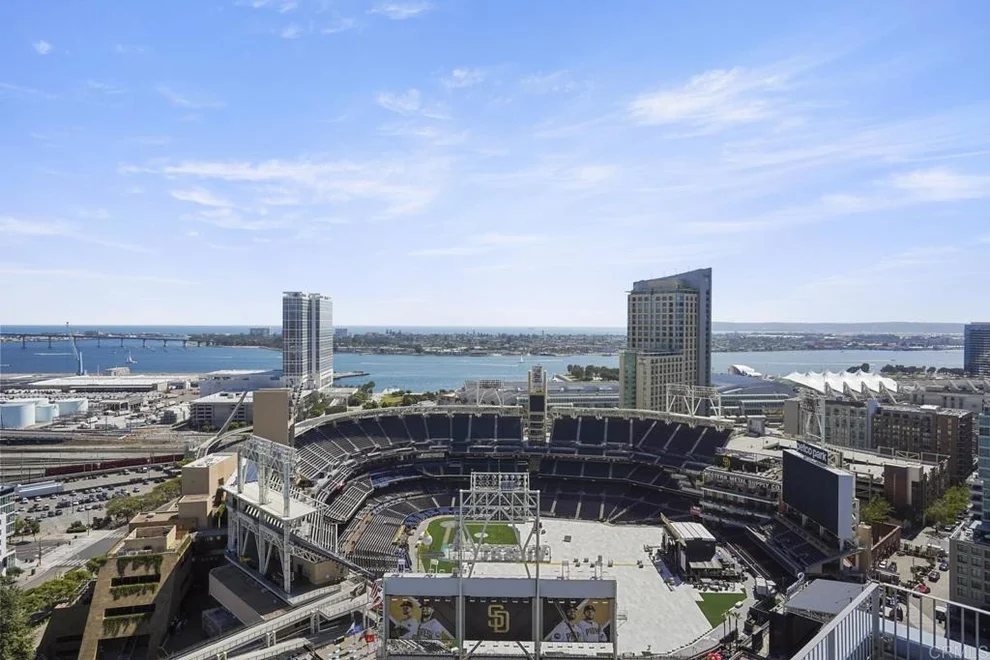 Unit for sale at 321 10Th Avenue, San Diego, CA 92101