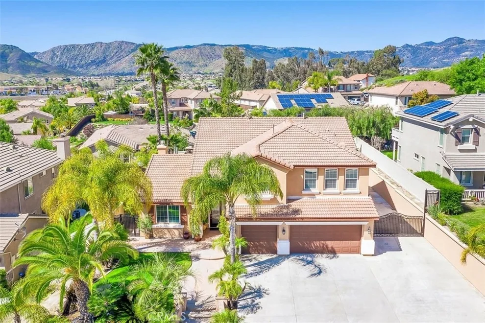 Unit for sale at 41539 Grand View Drive, Murrieta, CA 92562
