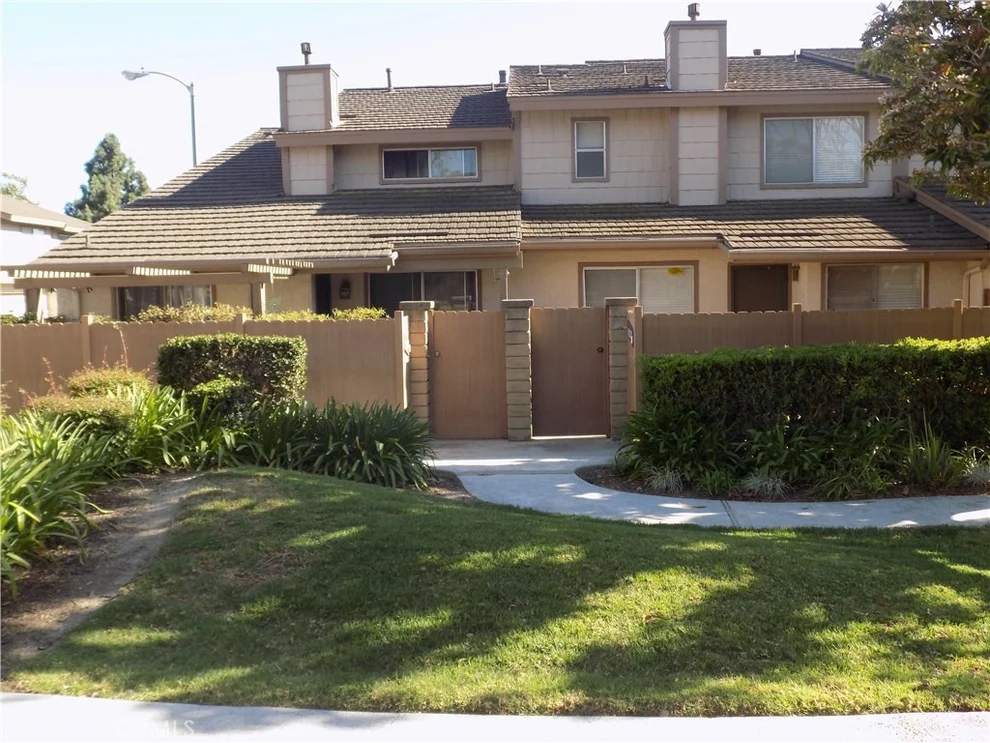 Unit for sale at 1523 Avenida Selva, Fullerton, CA 92833
