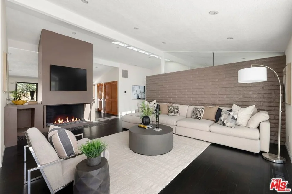 Unit for sale at 2100 Roscomare Road, Los Angeles, CA 90077
