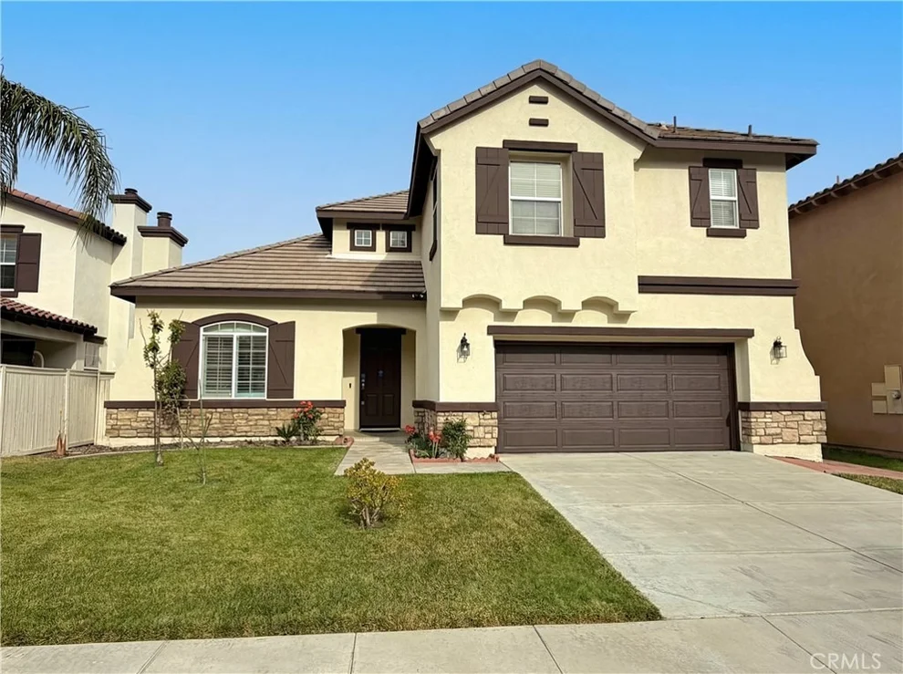 Unit for sale at 23 Plaza Modena, Lake Elsinore, CA 92532
