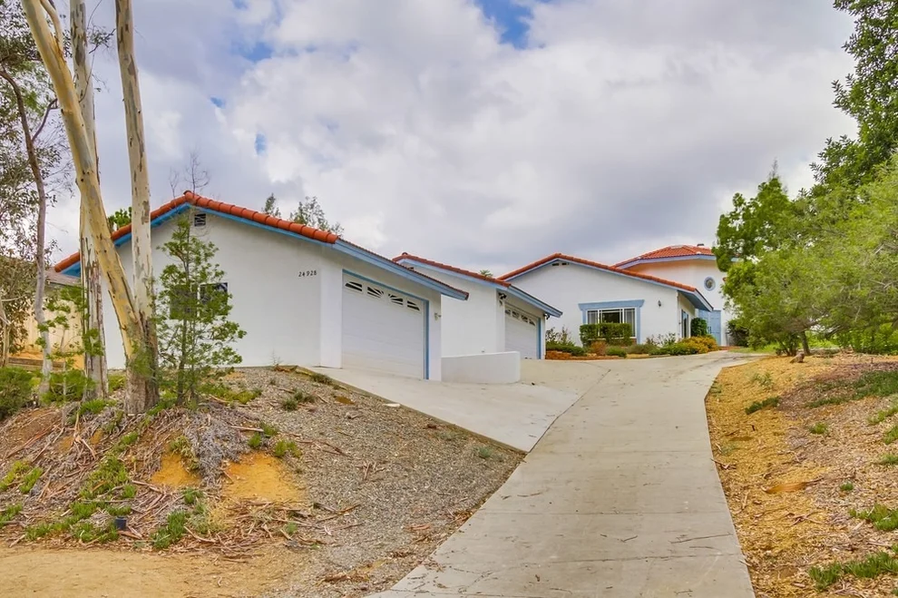 Unit for sale at 24928 Abalar Way, Ramona, CA 92065