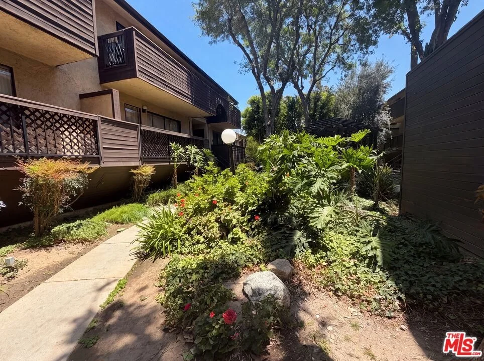 Unit for sale at 7300 Corbin Avenue, Reseda, CA 91335