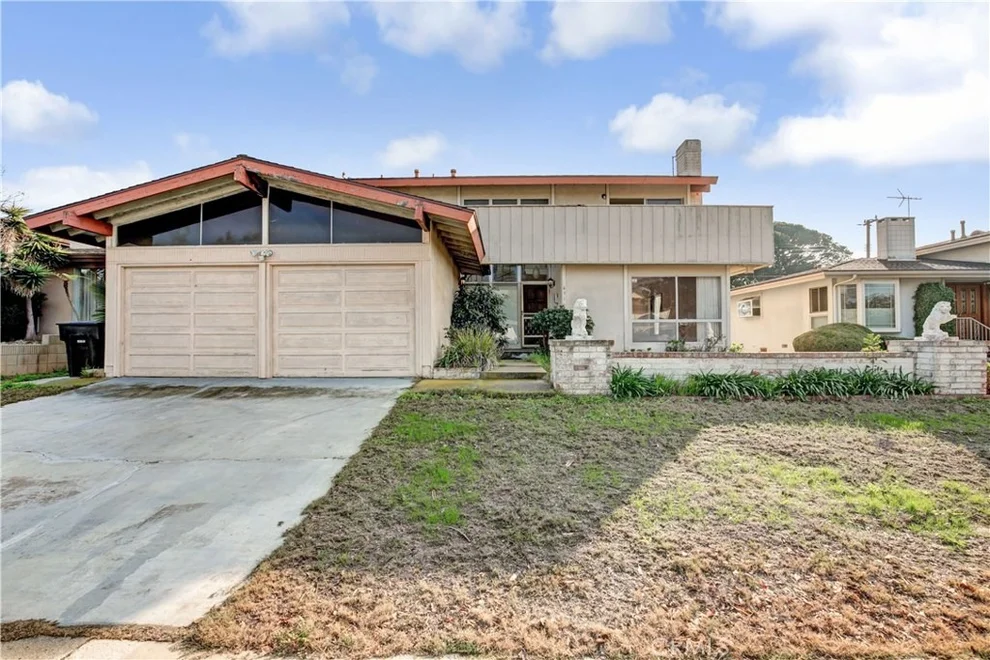 Unit for sale at 4916 Onyx Street, Torrance, CA 90503
