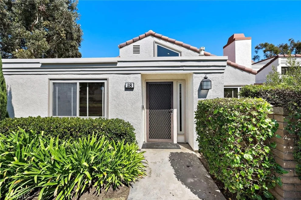 Unit for sale at 18 Navarre, Irvine, CA 92612
