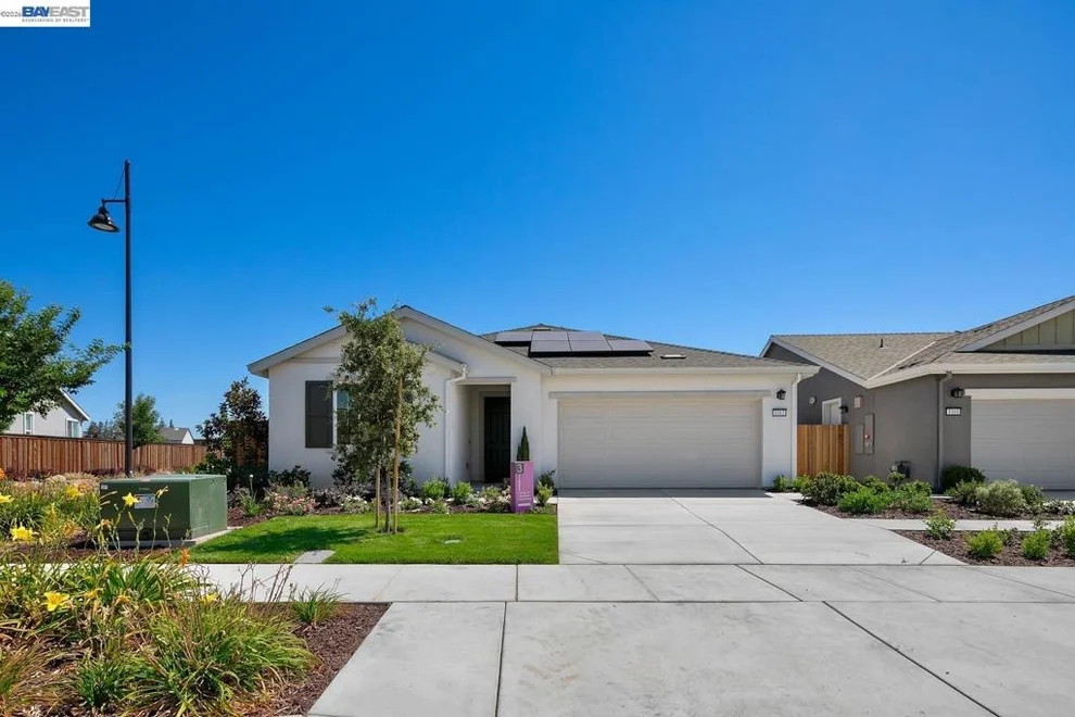 Unit for sale at 1021 Kestrel Street, Manteca, CA 95336