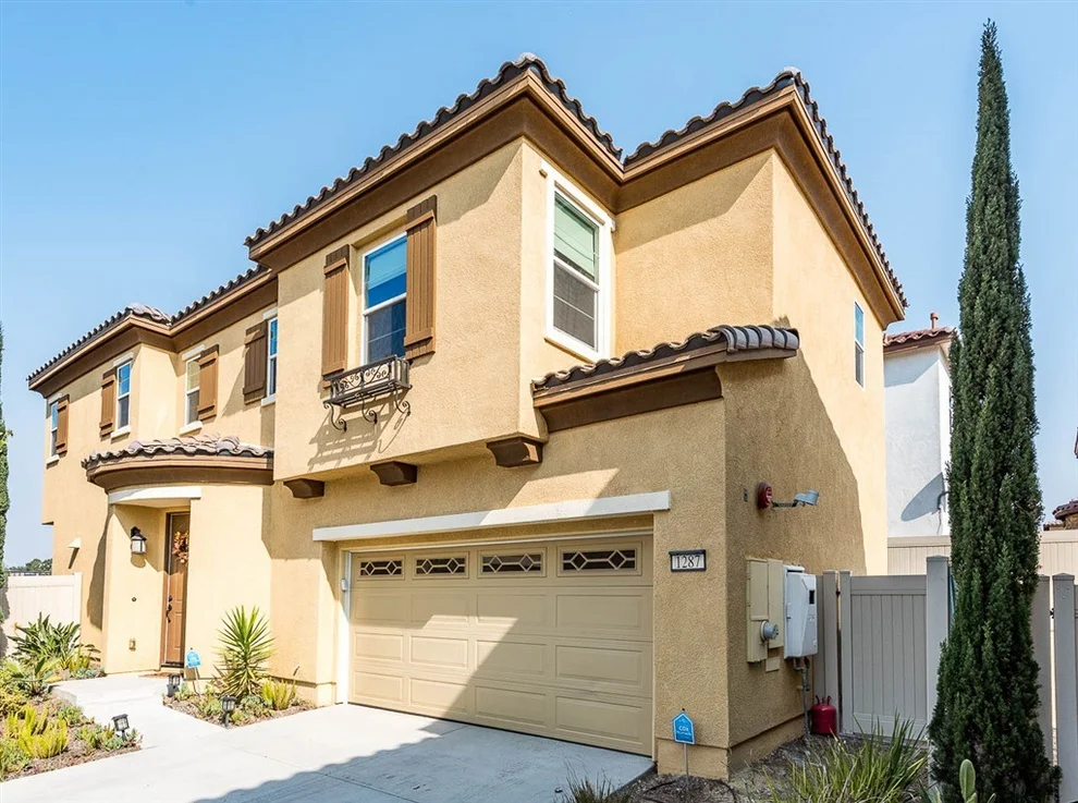 Unit for sale at 1287 Cathedral Oaks Rd, Chula Vista, CA 91913