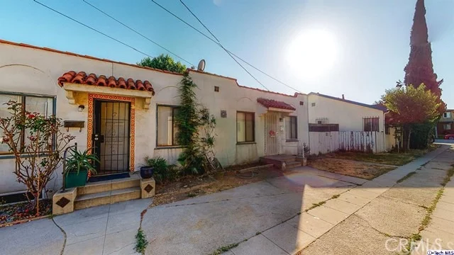 Unit for sale at 426 Western Avenue, Glendale, CA 91201