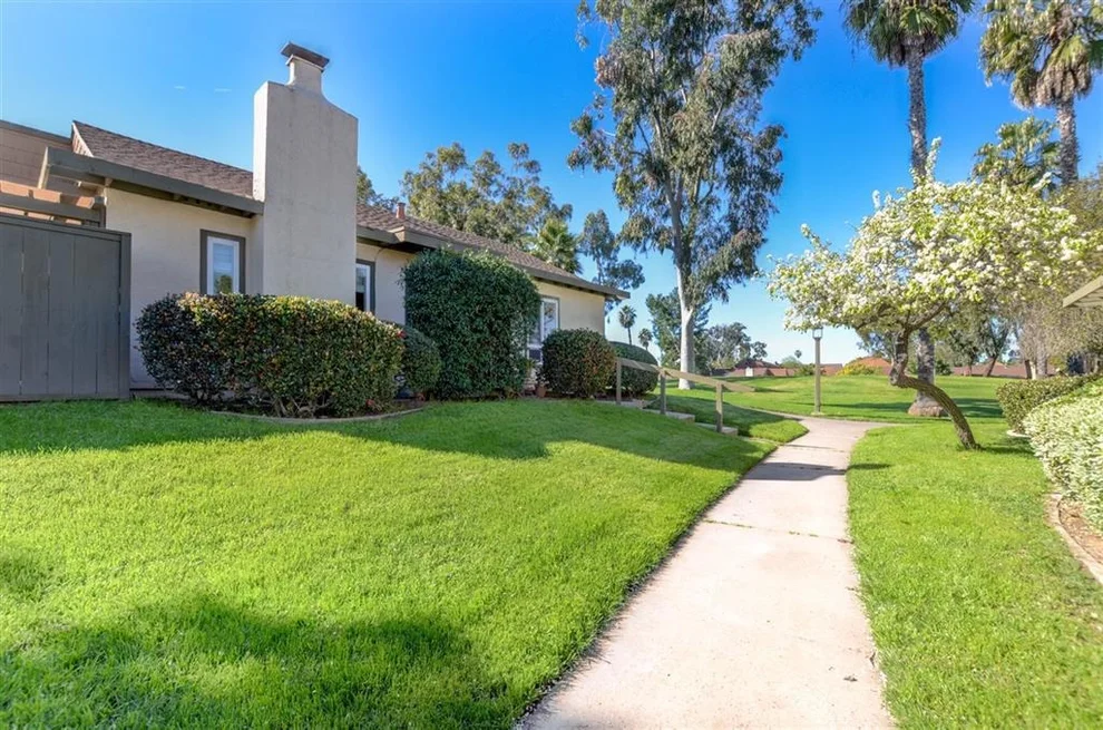 Unit for sale at 8912 Caminito Vera, San Diego, CA 92126