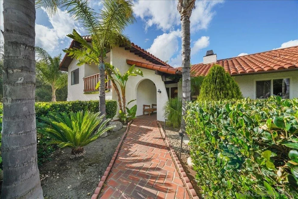Unit for sale at 15140 Cool Valley, Valley Center, CA 92082