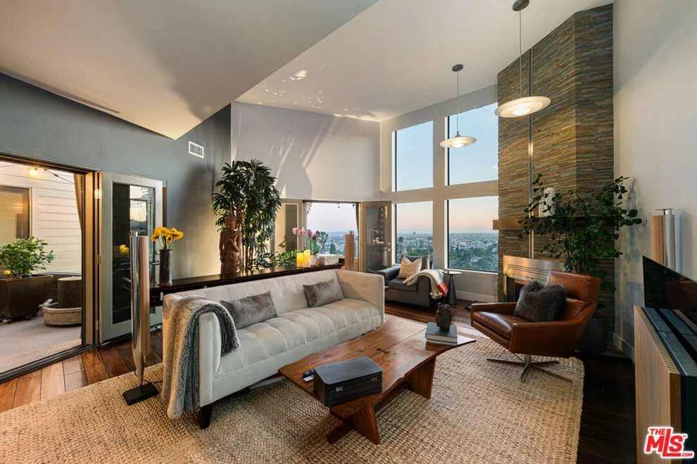 Unit for sale at 5677 Spreading Oak Drive, Los Angeles, CA 90068