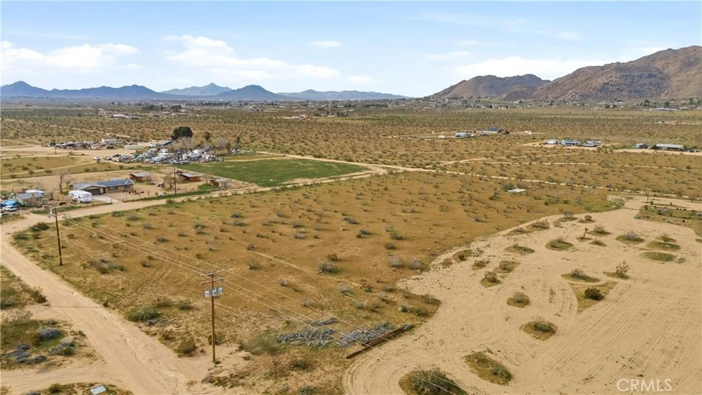 Unit for sale at 0 Thunderbird Rd 0436-192-84, Apple Valley, CA 92307