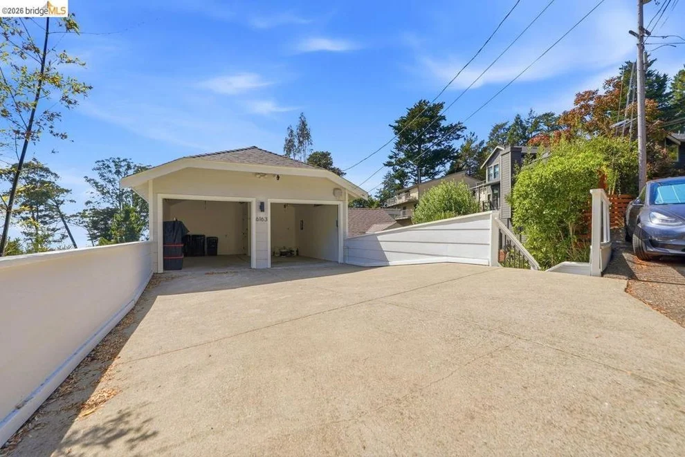 Unit for sale at 6163 Girvin Dr, Oakland, CA 94611