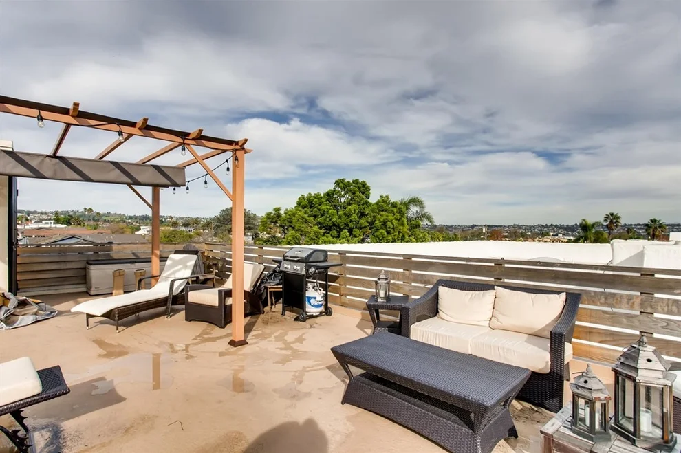 Unit for sale at 1740 Roosevelt Ave, San Diego, CA 92109