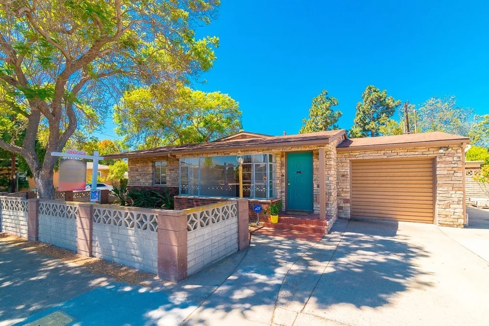 Unit for sale at 3906 Vista Grande Dr, San Diego, CA 92115