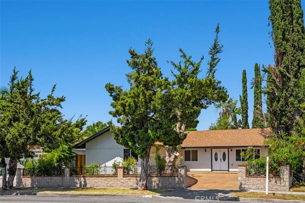 Unit for sale at 24541 Penfield Street, Lake Forest, CA 92630
