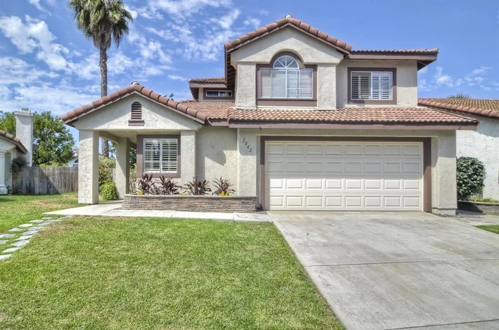 Unit for sale at 2042 Paseo Ladera, Vista, CA 92084