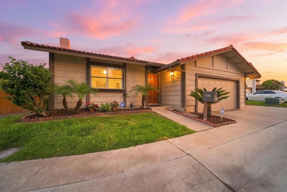 Unit for sale at 650 Laguna Point Ct, Chula Vista, CA 91911